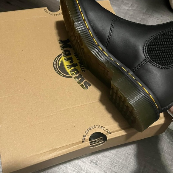 Received these as a gift. They are almost brand new, worn 2 times. - Picture 3 of 4